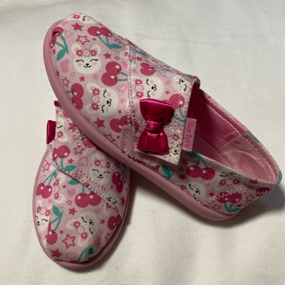 Girls Skechers